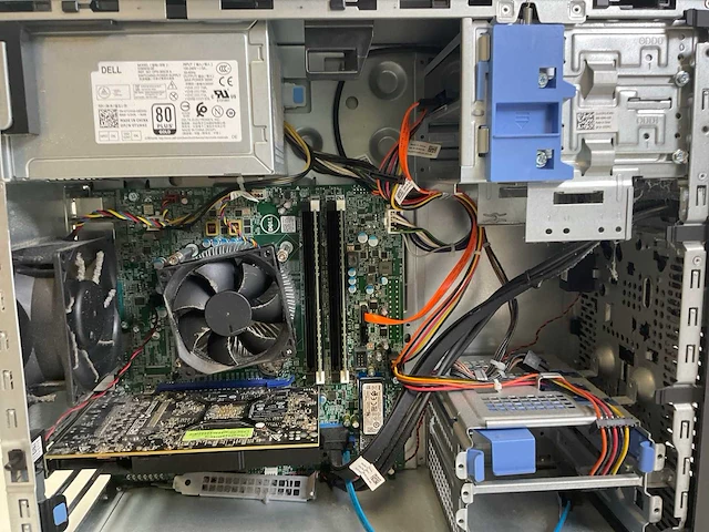 Dell precision tower 3620, xeon(r) e3-1270, 32gb ram (2x16gb), 256 gb nvme, barco mxrt-6700 8 gb workstation - afbeelding 6 van  6