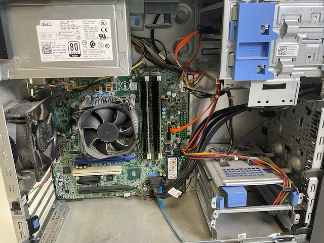 Dell precision tower 3620, xeon(r) e3-1270, 32gb ram (2x16gb), 256 gb nvme workstations (2x) - afbeelding 3 van  12