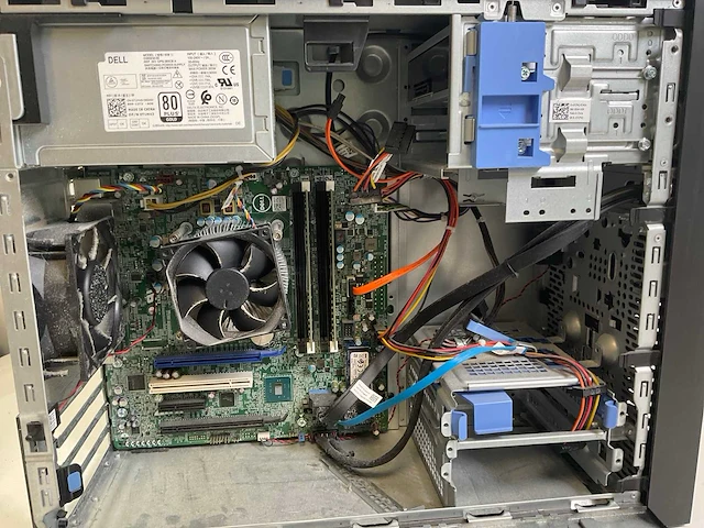 Dell precision tower 3620, xeon(r) e3-1270, 32gb ram (2x16gb), 256 gb nvme workstations (2x) - afbeelding 5 van  13