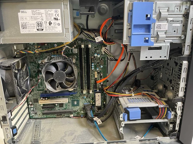 Dell precision tower 3620, xeon(r) e3-1270, 32gb ram (2x16gb), 256 gb nvme workstations (2x) - afbeelding 11 van  13