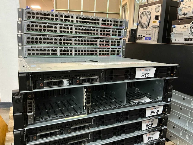 Dell r640 1x gold 6242r - afbeelding 1 van  3