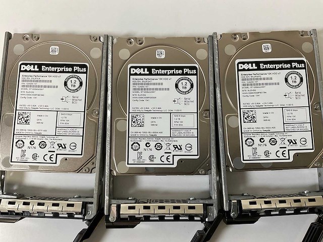 Dell (sc220) 23x 1.2 tb sas(st1200mm0007) disk array enclosure storage - afbeelding 17 van  17