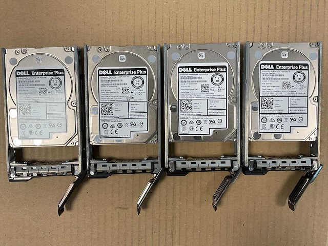 Dell (scv2020) - 13x 1.2 tb sas, 11x 480 gb sas rackmount storage - afbeelding 2 van  11
