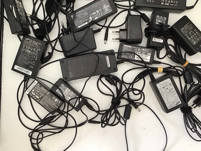 Dell toshiba samsung partij adapters computeronderdeel (15x) - afbeelding 2 van  6