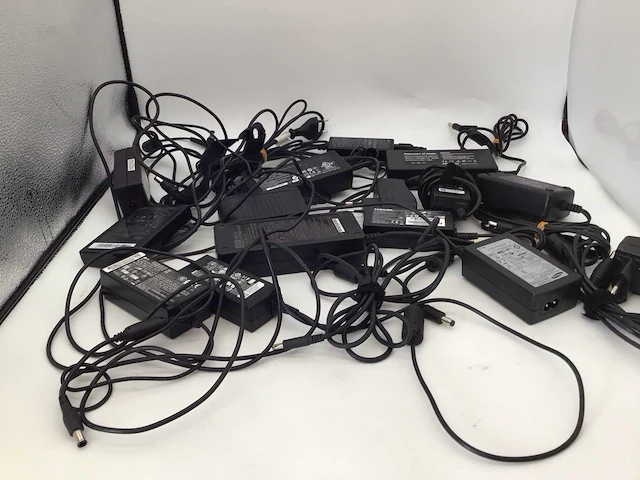 Dell toshiba samsung partij adapters computeronderdeel (15x) - afbeelding 5 van  6