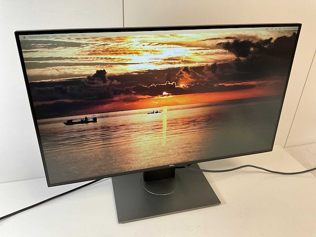 Dell (u2718q) 27”, 3840x2160 (uhd) ips monitor - afbeelding 1 van  4