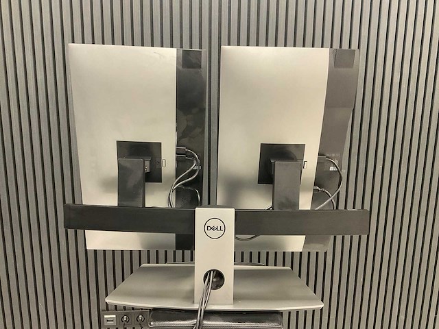 Dell u2719d ultrasharp 27” monitoren op dual stand - afbeelding 8 van  12