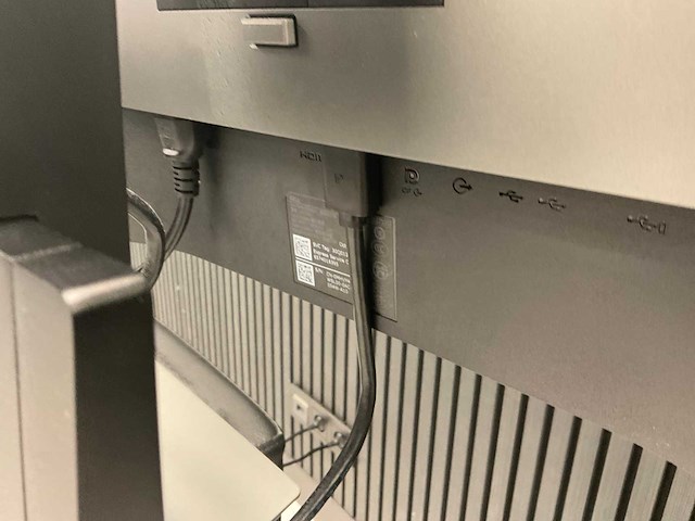 Dell u2719d ultrasharp 27” monitoren op dual stand - afbeelding 12 van  12