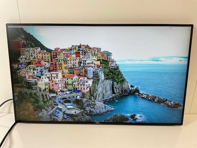 Dell (u2719dc) 27”, 2560x1440 (qhd) ips monitor - afbeelding 1 van  7