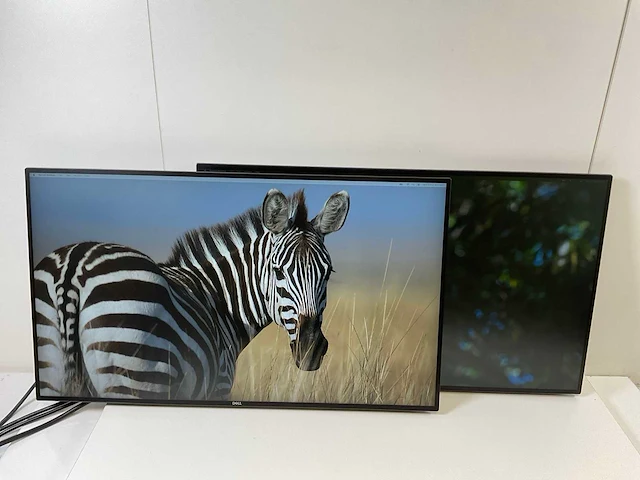 Dell (u2719dc) 27”, 2560x1440 (qhd) ips monitors (2x) - afbeelding 1 van  12