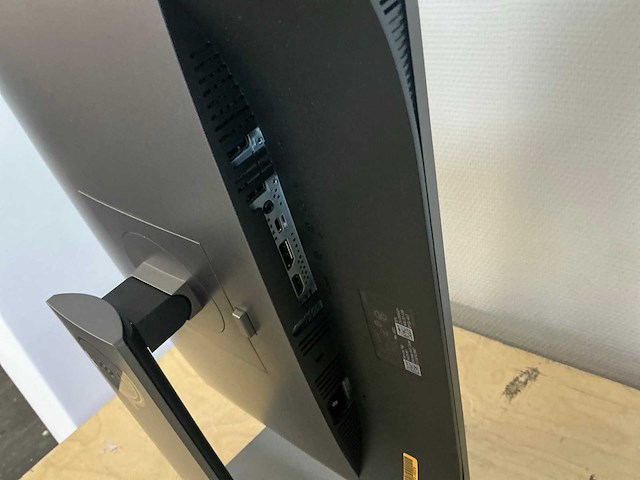 Dell u2720q monitor - afbeelding 5 van  5