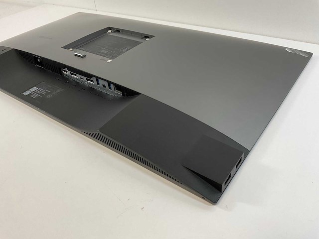 Dell (u2721de) 27”, 2560x1440 (qhd) ips monitors (2x) - afbeelding 2 van  5