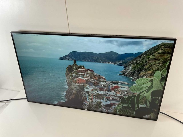 Dell (u3219q) 32”, 3840x2160 (uhd) ips monitor - afbeelding 3 van  6