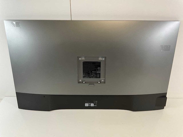 Dell (u3219q) 32”, 3840x2160 (uhd) ips monitor - afbeelding 4 van  6