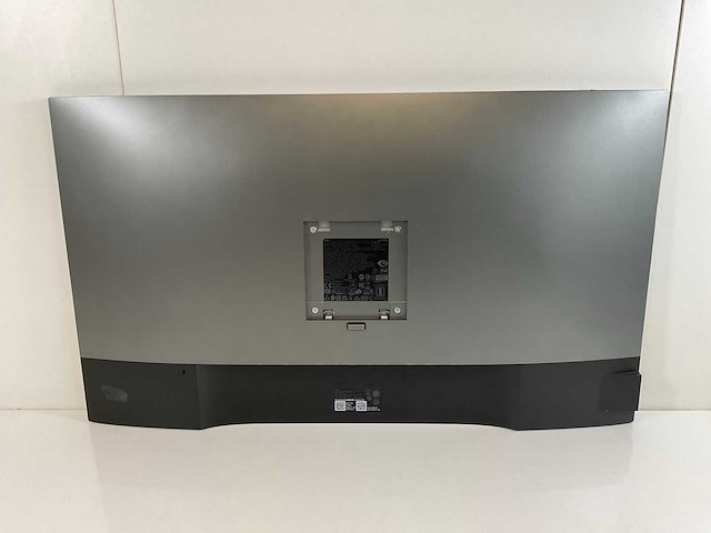 Dell (u3219q) 32”, 3840x2160 (uhd) ips monitor - afbeelding 4 van  6