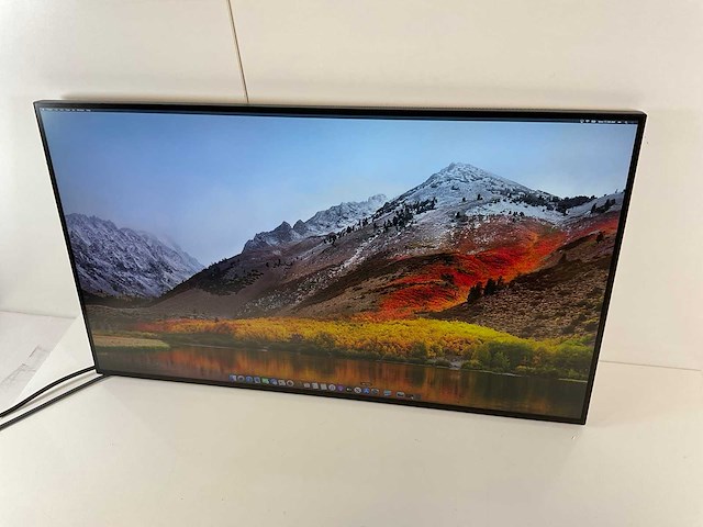 Dell (u3223qe) 32”, 3840x2160 (uhd) ips monitor - afbeelding 3 van  6