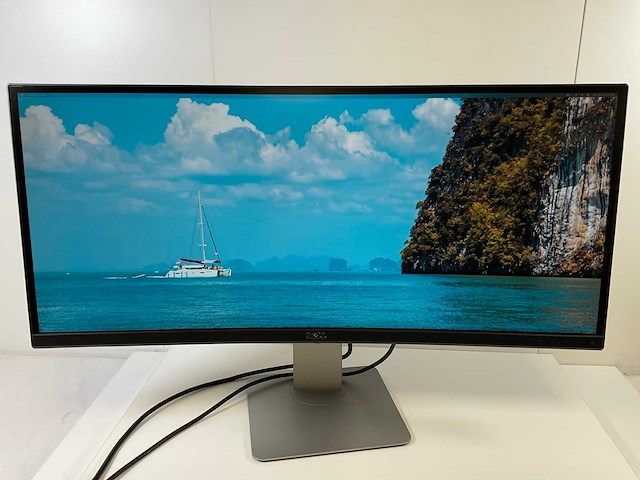 Dell (u3415w) 34”, 3440x1440 (uwqhd) ah-ips monitor - afbeelding 1 van  5