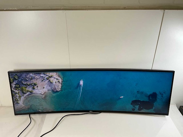 Dell (u4919dw) 49”, 5120x1440 (uhd/5k) ips monitor - afbeelding 1 van  6