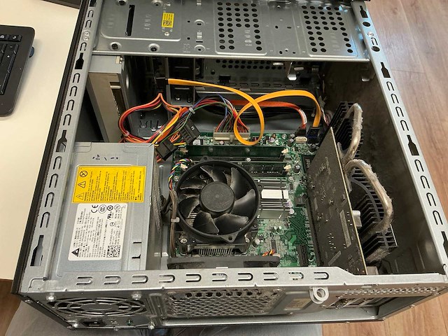 Dell vostro 220 desktop - afbeelding 8 van  10