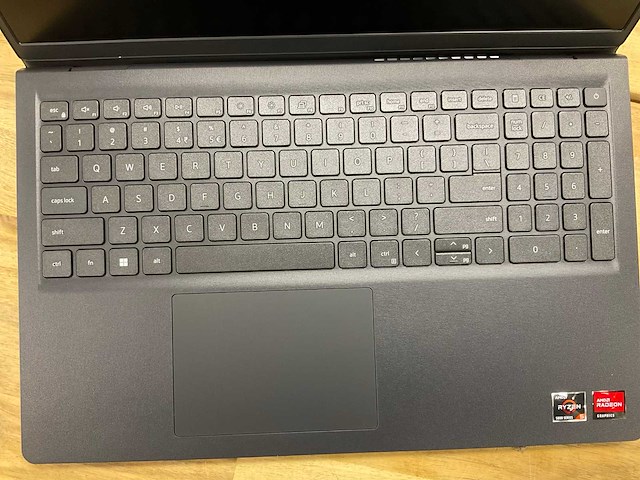 Dell vostro 3525 laptop - afbeelding 2 van  6