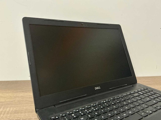 Dell vostro 3580 laptop - afbeelding 4 van  7