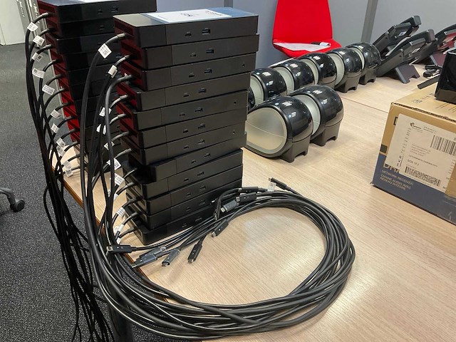 Dell wd19s docking (12x) - afbeelding 1 van  4