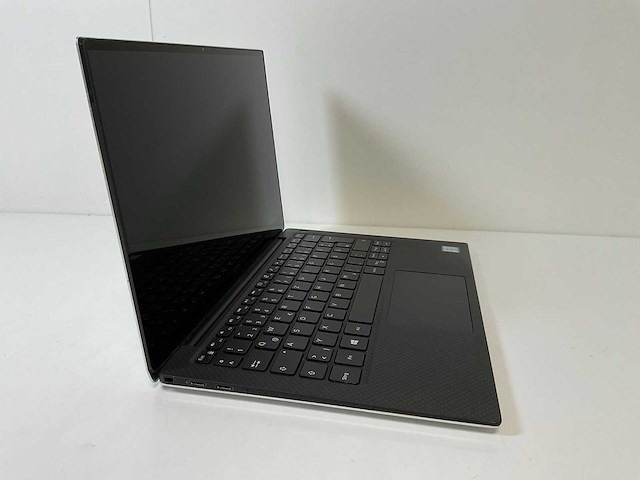 Dell xps 9380 13.3”, core(tm) i7 8th gen, 16 gb ram, 256 gb nvme touchscreen laptop - afbeelding 2 van  7