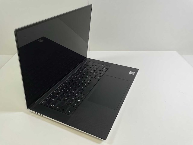 Dell xps 9500 15.6”, core(tm) i7 10th gen, 32 gb ram, 1 tb nvme, nvidia ge force gtx 1650 ti 4 gb laptop - afbeelding 2 van  7