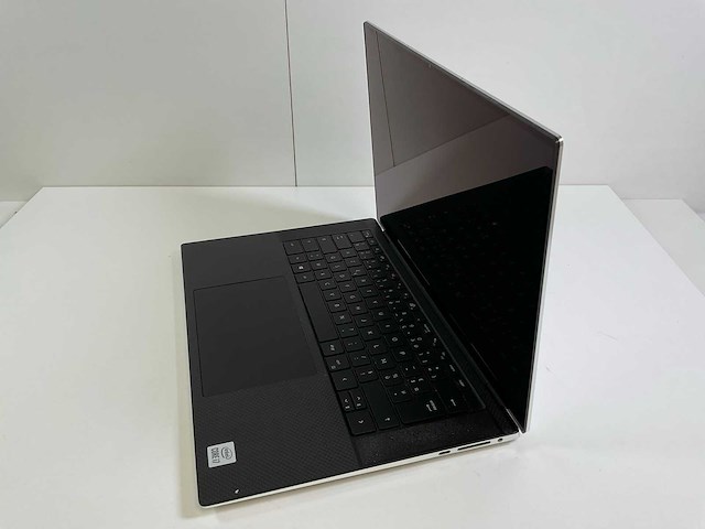 Dell xps 9500 15.6”, core(tm) i7 10th gen, 32 gb ram, 1 tb nvme, nvidia ge force gtx 1650 ti 4 gb laptop - afbeelding 3 van  7