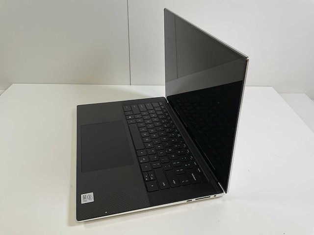 Dell xps 9500 15.6”, core(tm) i7 10th gen, 32 gb ram, 1 tb nvme, nvidia ge force gtx 1650 ti 4 gb laptop - afbeelding 3 van  5