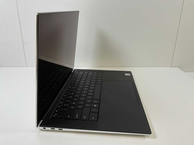 Dell xps 9500 15.6”, core(tm) i7 10th gen, 32 gb ram, 1 tb nvme, nvidia geforce gtx 1650 ti 4gb touchscreen laptop - afbeelding 2 van  5