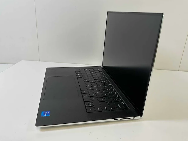 Dell xps 9510 15.6”, core(tm) i7 11th gen, 16 gb ram, 512 gb nvme, nvidia geforce rtx 3050 ti mobile 4gb laptop - afbeelding 3 van  7