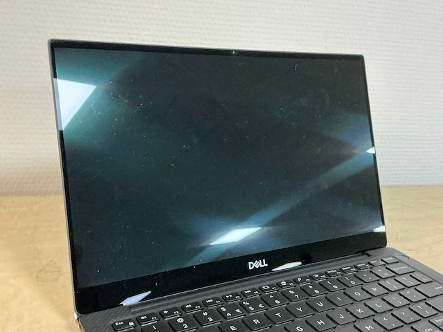 Dell xps p82g laptop - afbeelding 2 van  4