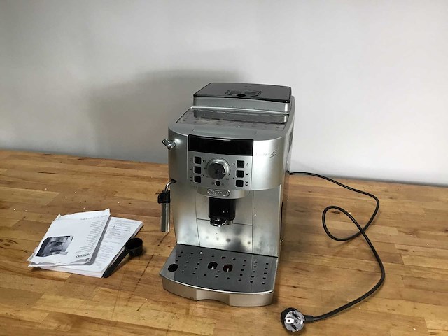 Delonghi - magnifica s - espresso machine - afbeelding 1 van  7