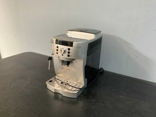 Delonghi - magnifica s - koffiemachine - afbeelding 3 van  7