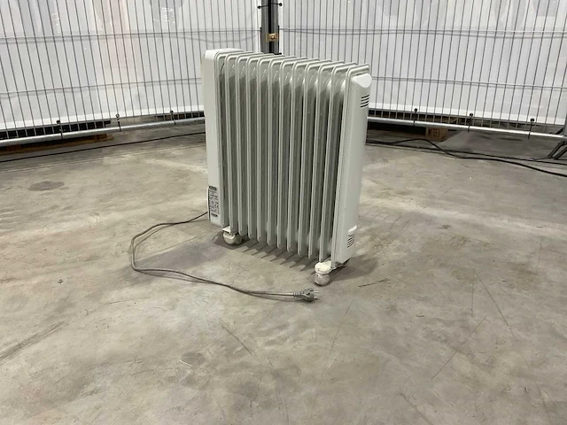 Delonghi - radiator - afbeelding 1 van  5
