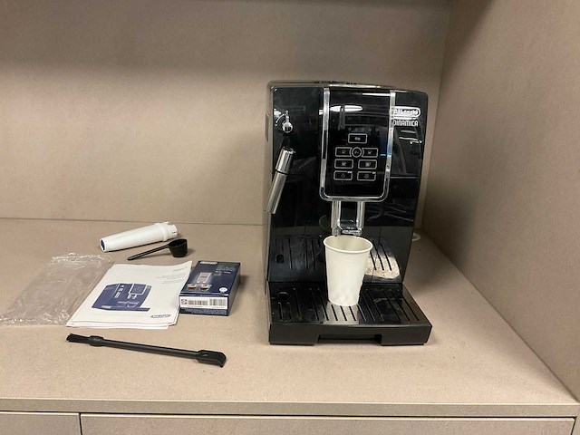 Delonghi dinamica koffie- & espressomachines - afbeelding 2 van  7