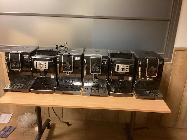 Delonghi diverse koffie- & espressomachines (6x) - afbeelding 1 van  6