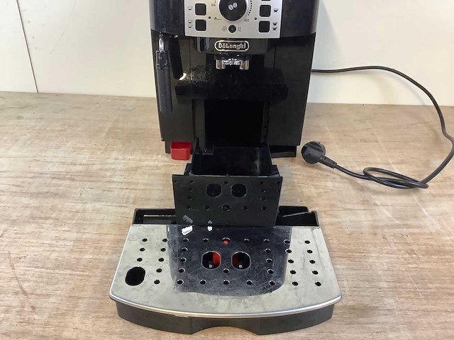 Delonghi magnifica s ecam20.110.b koffie- & espressomachines - afbeelding 4 van  5