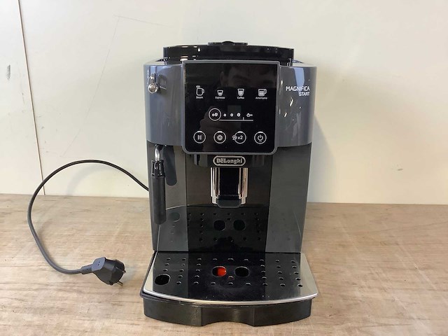 Delonghi magnifica s ecam220.22.gb koffie- & espressomachines - afbeelding 1 van  7