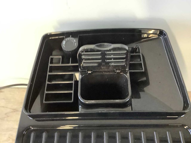 Delonghi magnifica s ecam220.22.gb koffie- & espressomachines - afbeelding 5 van  7