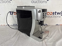 De'longhi magnifica s ecam22.110.sb - volautomatische espressomachine - zilver/zwart + nutribullet juicer - 800 ml kan - sapcentrifuge - afbeelding 4 van  5