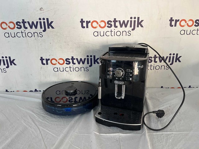 De'longhi mangnifica s ecam21.117b+ | eufy robovac l35 hybrid - afbeelding 1 van  3