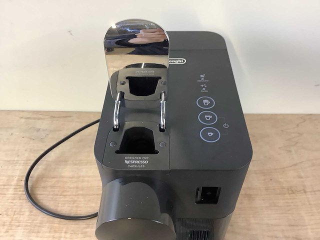 Delonghi nespresso lattissima one koffie- & espressomachines - afbeelding 4 van  6