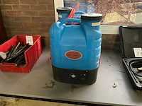 Delphin oplaadbare watertank betonzaag (2x) - afbeelding 1 van  4