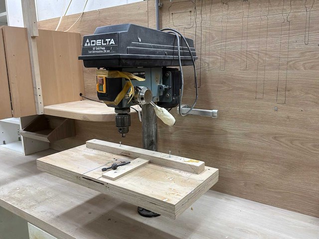 Delta 11- 980 tafelboormachine - afbeelding 1 van  7