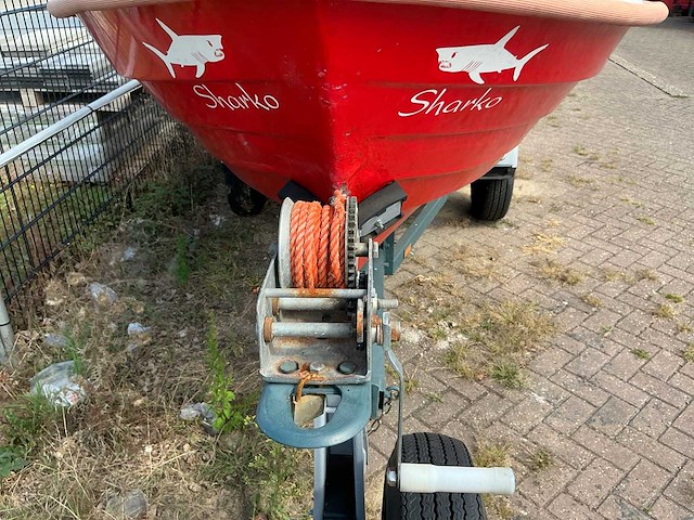 Delta 490 polyester consoleboot met buitenboordmotor - afbeelding 3 van  22