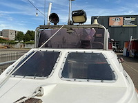 Delta 490 polyester consoleboot met buitenboordmotor - afbeelding 1 van  6