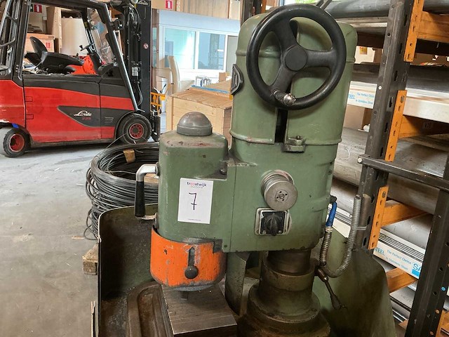 Delta giri2800 vlakslijpmachine - afbeelding 5 van  9