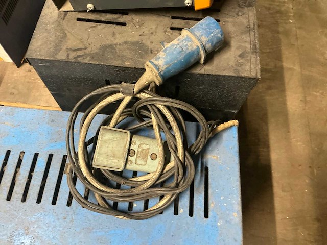 Delta motive power classic acculader - afbeelding 3 van  5